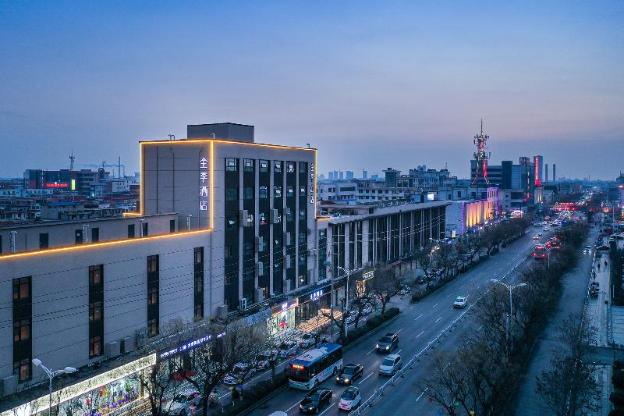 ji hotel zoucheng wande mall