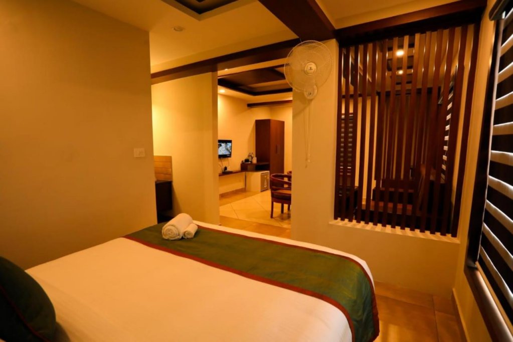 Zubis Inn Hotel,Kolagappara>>Kalpetta,3 star