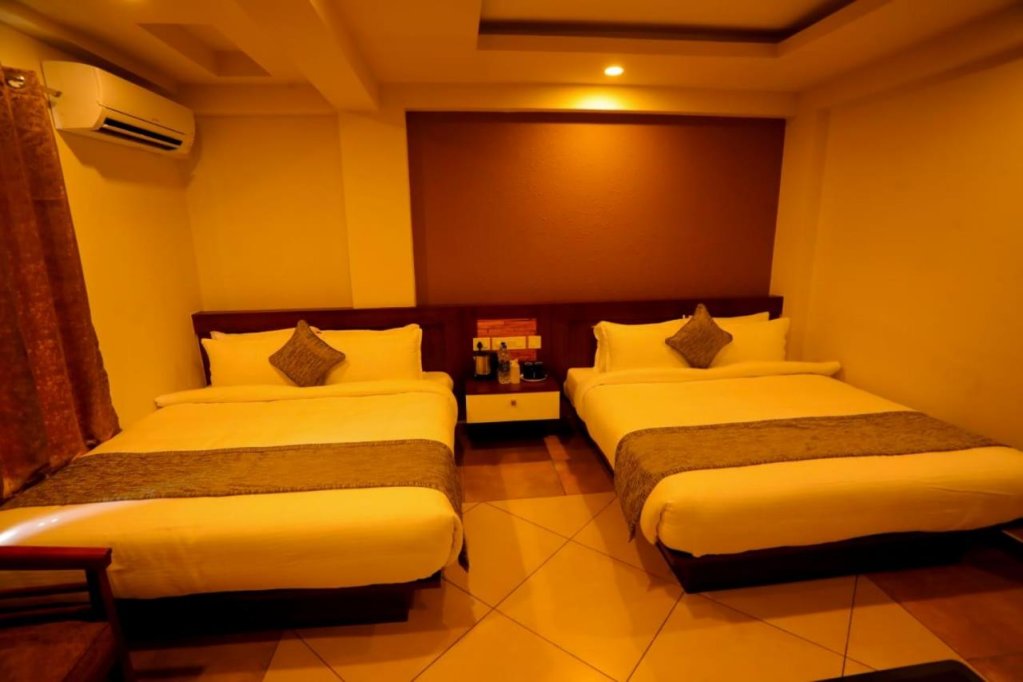 Zubis Inn Hotel,Kolagappara>>Kalpetta,3 star