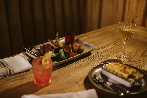 the rabbit hotel and retreat