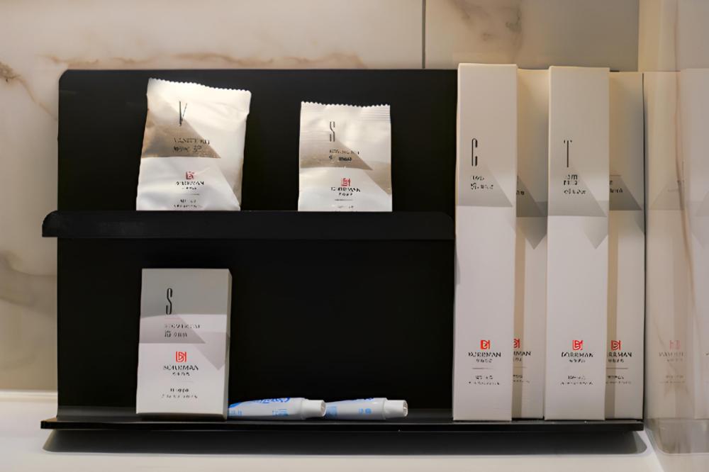 borrman hotel zhonghsan guzheng huayi plaza light rail station