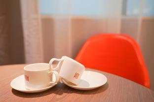 borrman hotel zhonghsan guzheng huayi plaza light rail station