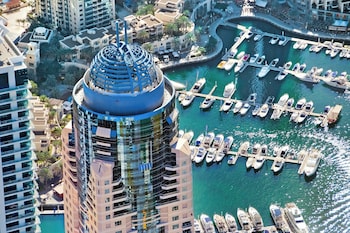 dubai marriott harbour hotel and suites