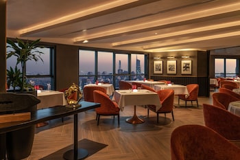 dubai marriott harbour hotel and suites