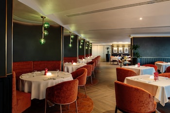 dubai marriott harbour hotel and suites