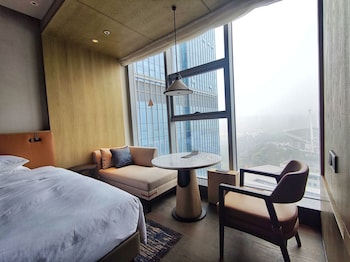 courtyard by marriott luoyang