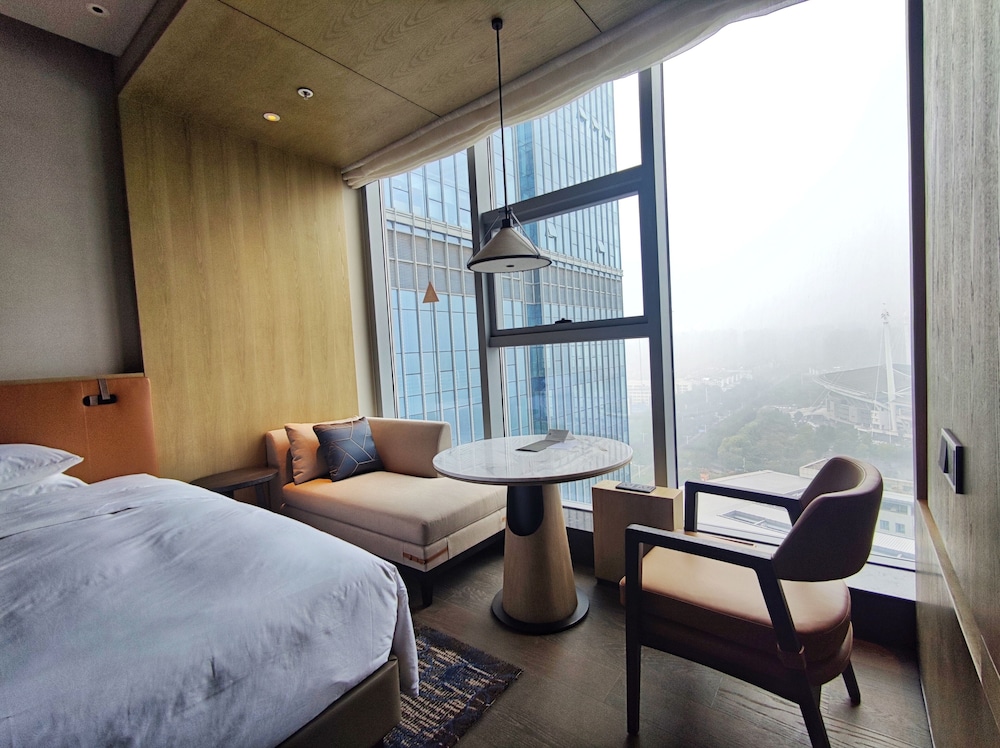 courtyard by marriott luoyang