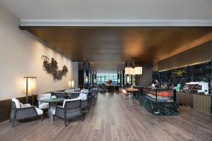 courtyard by marriott luoyang