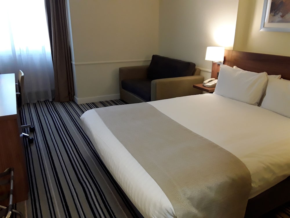 holiday inn leeds wakefield m1 jct 40 by ihg