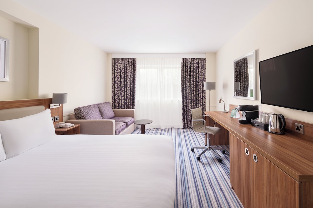 holiday inn leeds wakefield m1 jct 40 by ihg
