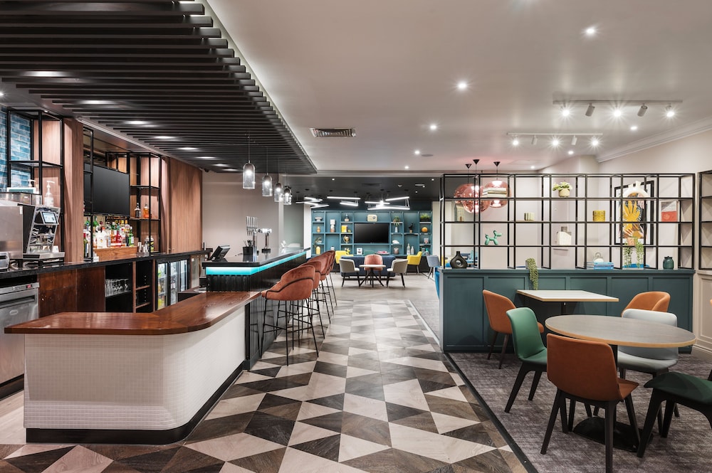 holiday inn leeds wakefield m1 jct 40 by ihg