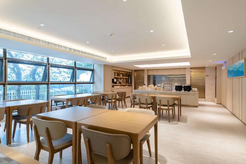 ji hotel shanghai ningguo road station