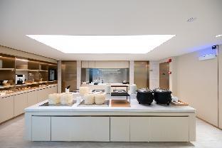 ji hotel shanghai ningguo road station