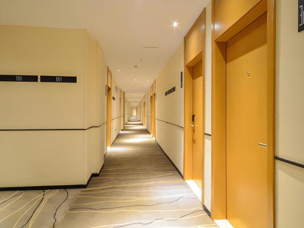 city comfort inn wuhan optics valley technology exhibition center