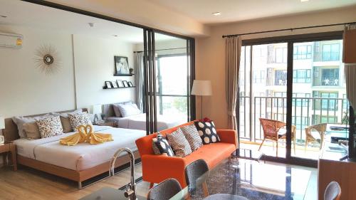 rain cha am pool view by obbset