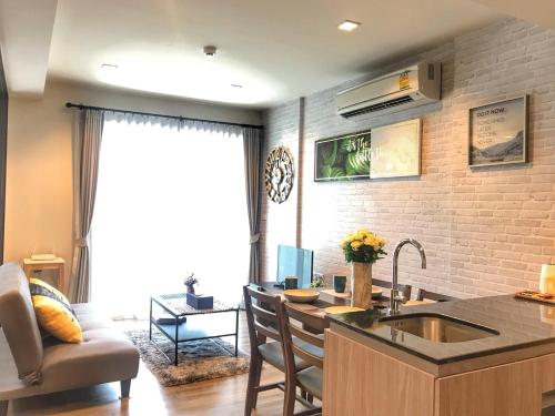 rain cha am pool view by obbset