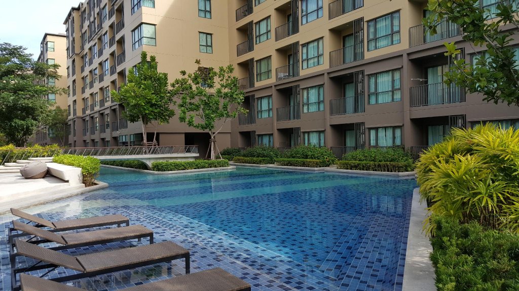 rain cha am pool view by obbset