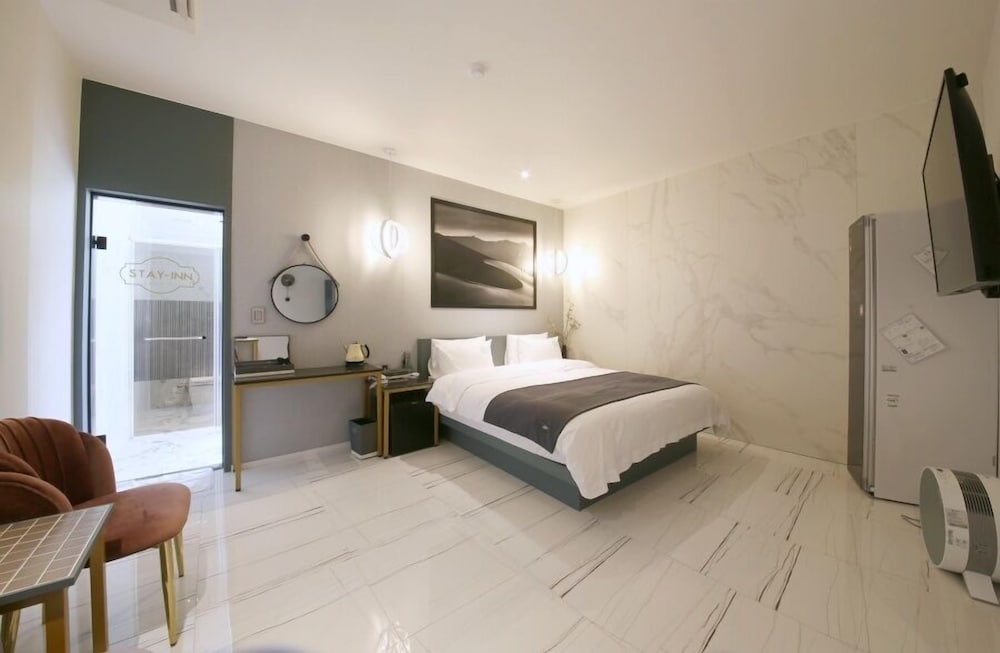 stay inn hotel