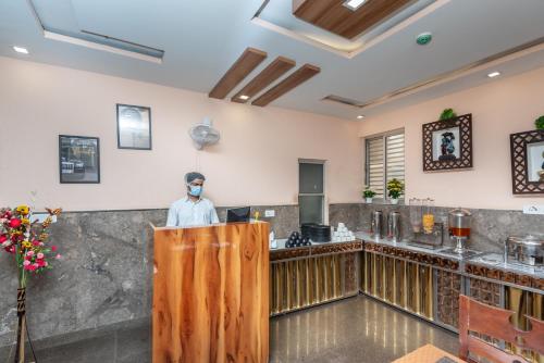 hotel royal inn igi