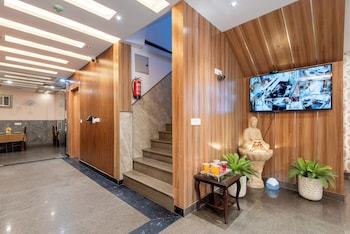 hotel royal inn igi
