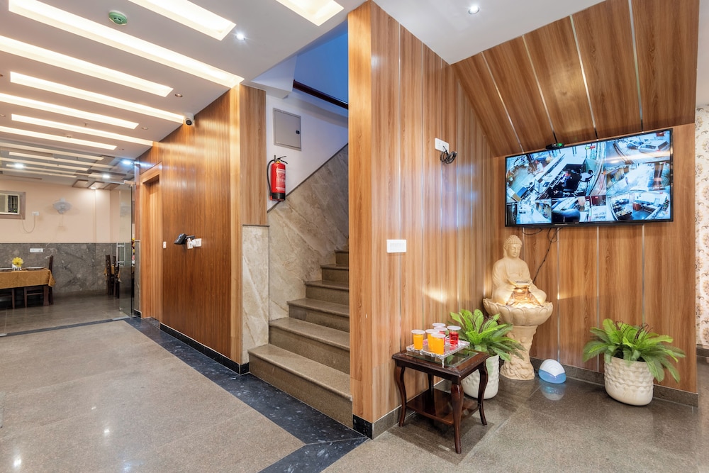 hotel royal inn igi