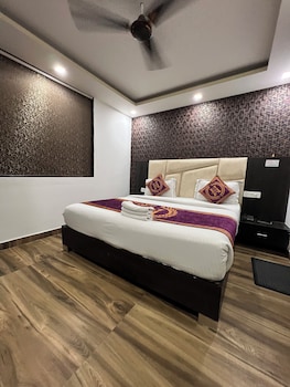 hotel royal inn igi