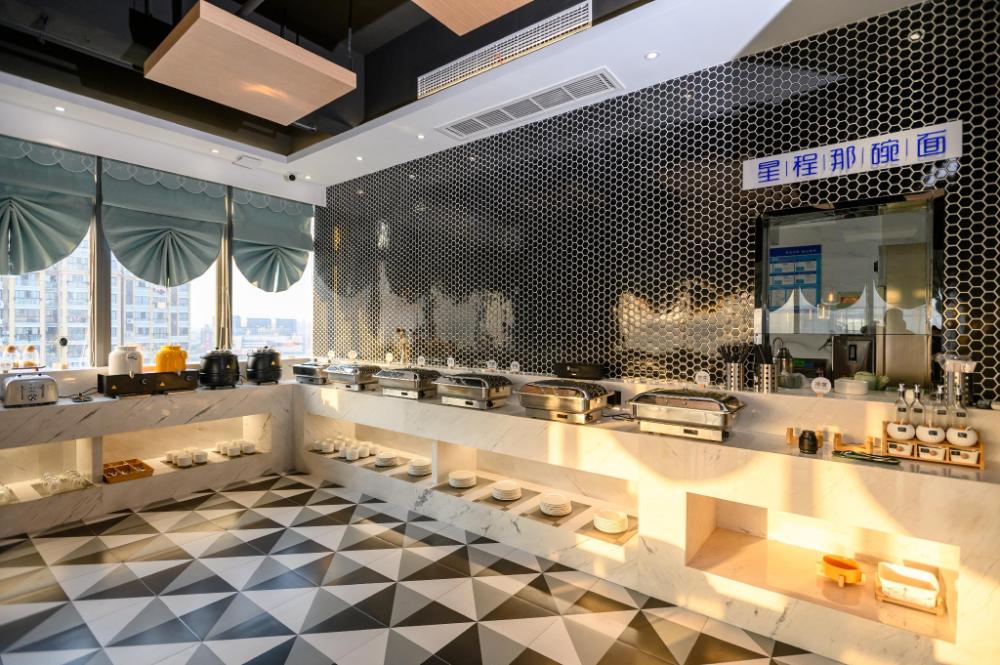 starway hotel rudong times square