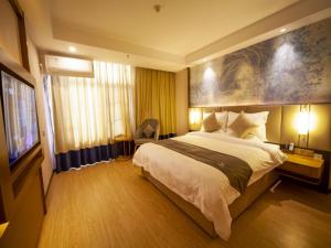 Greentree Eastern Hotel Hebi Jun County Passenger Station,,3 star