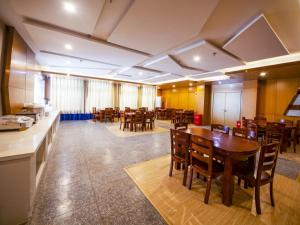 Greentree Eastern Hotel Hebi Jun County Passenger Station,,3 star