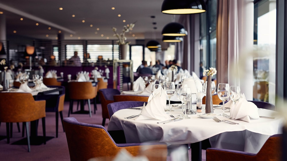 van der valk hotel charleroi airport