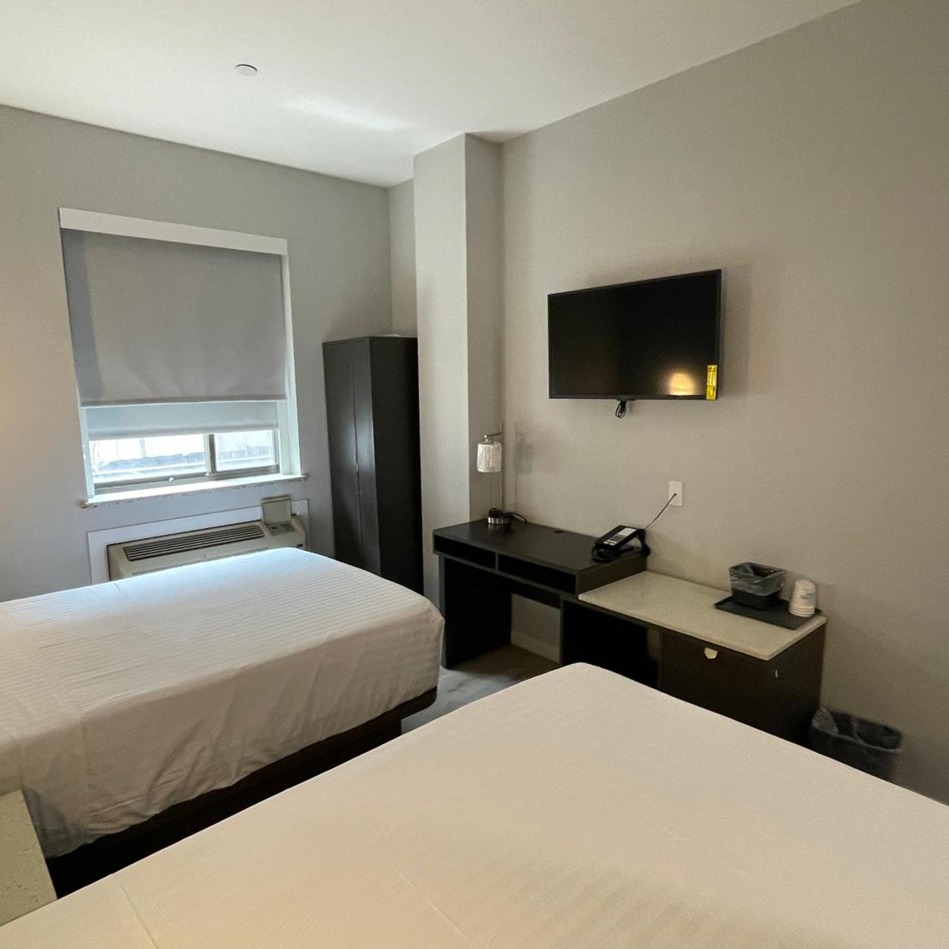 king hotel brooklyn sunset park
