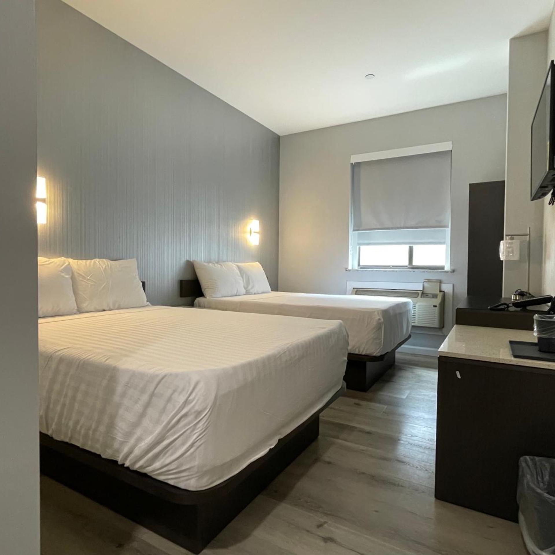 king hotel brooklyn sunset park