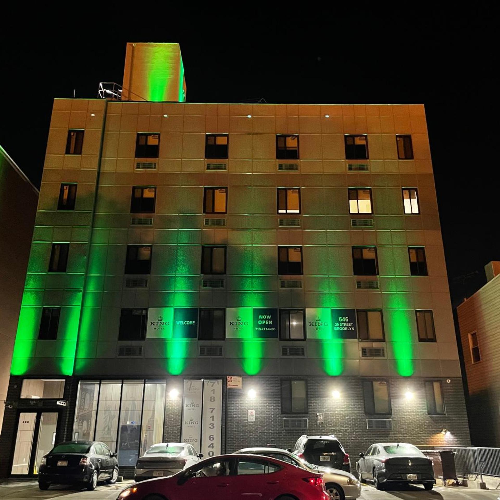 king hotel brooklyn sunset park