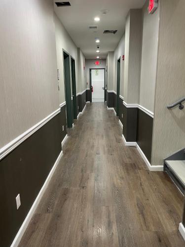 king hotel brooklyn sunset park