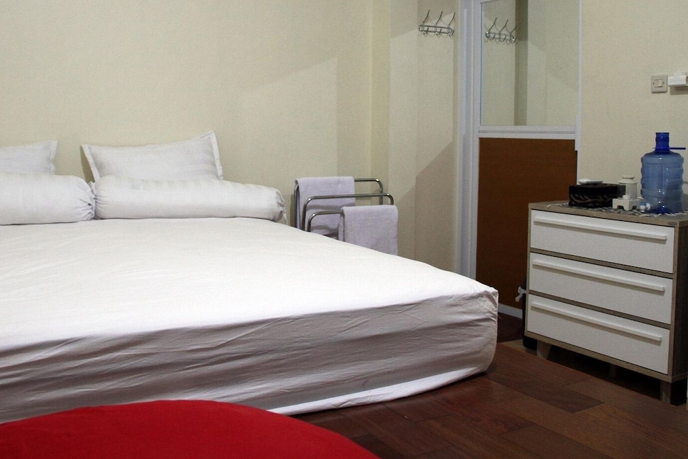 green leaf guest house jogja