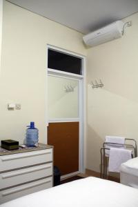 green leaf guest house jogja