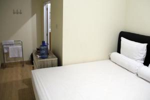 green leaf guest house jogja