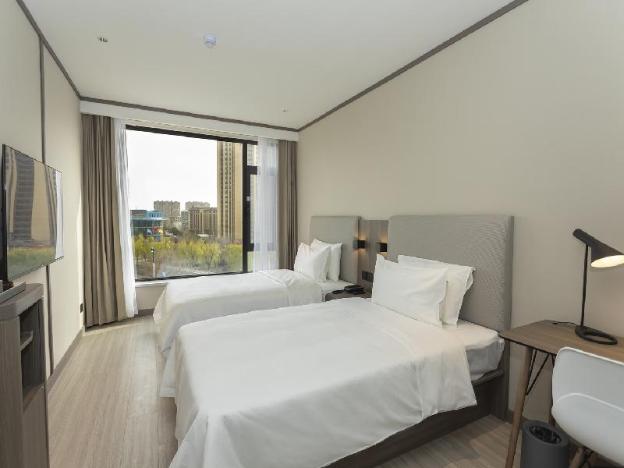 hanting hotel zaozhuang guangming road