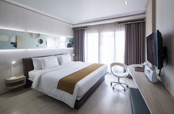 the pattaya discovery beach hotel pattaya