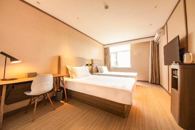 hanting hotel shenyang medical college metro station
