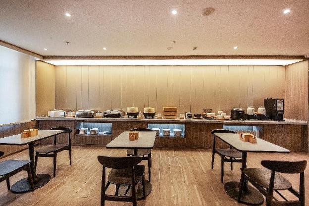 hanting hotel shenyang medical college metro station