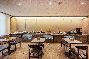 Hanting Hotel Shenyang Medical College Metro Station,,2 star