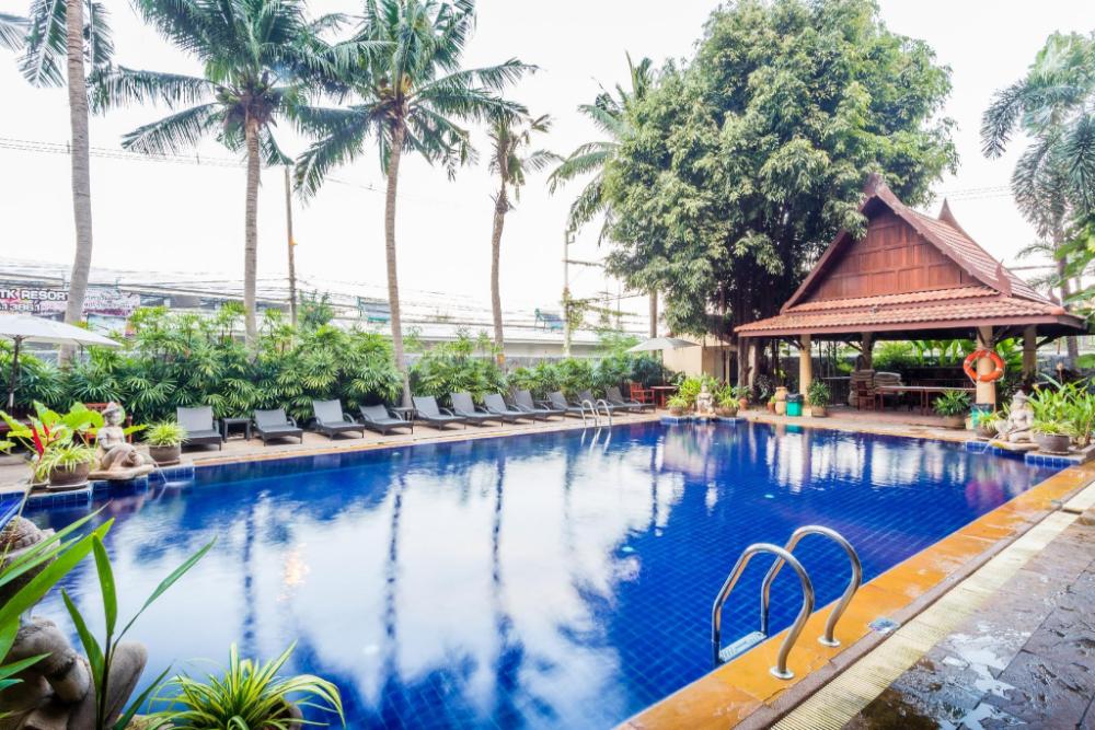 nova park hotel pattaya