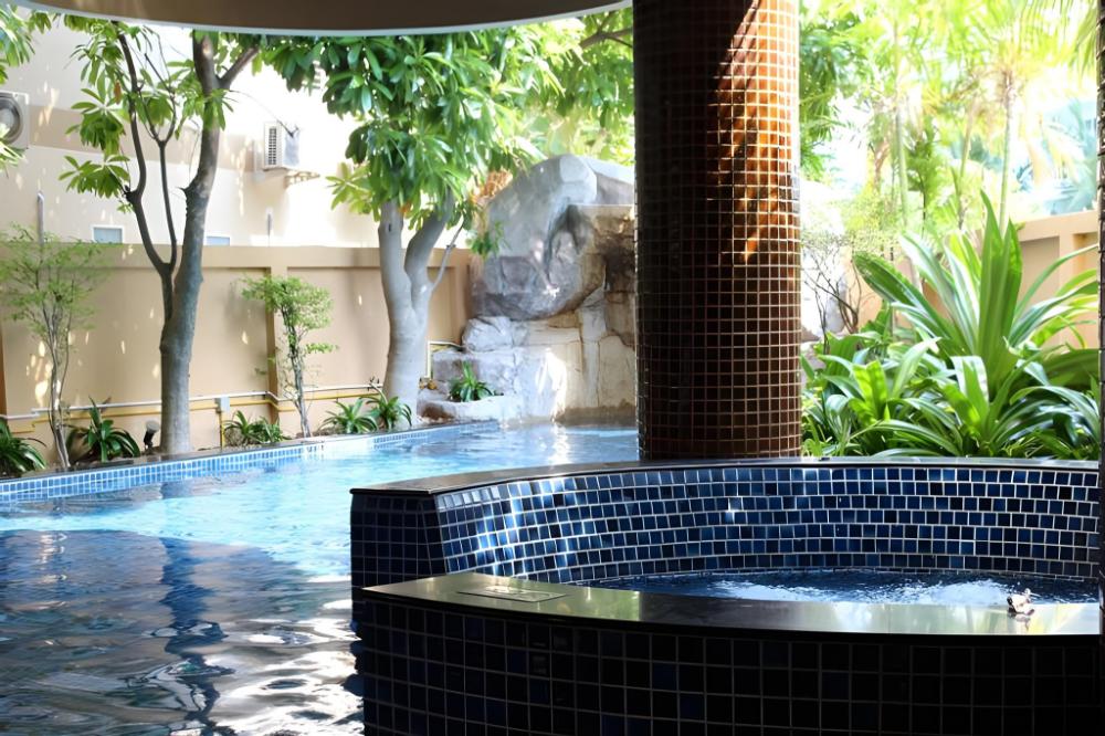 nova park hotel pattaya