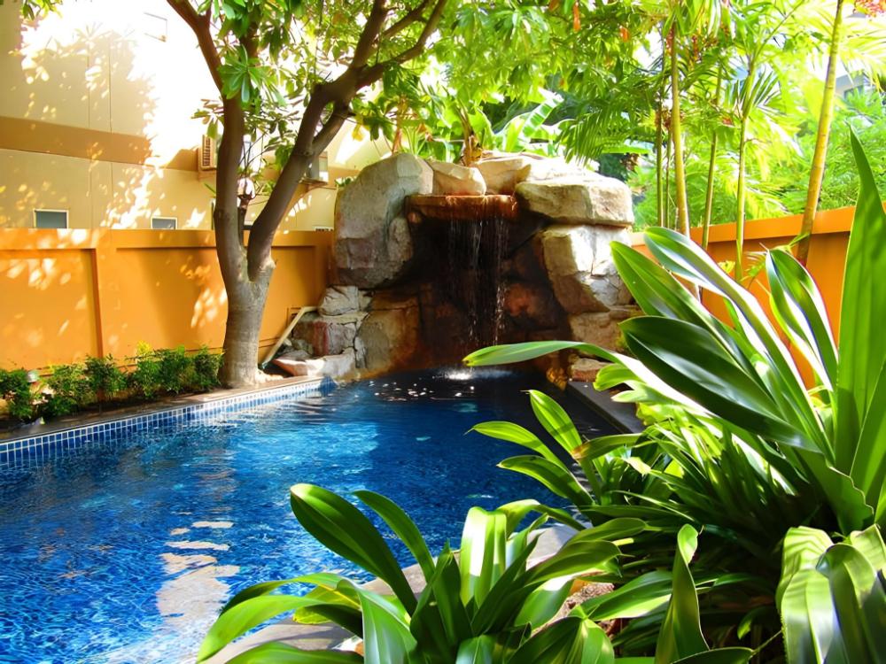 nova park hotel pattaya