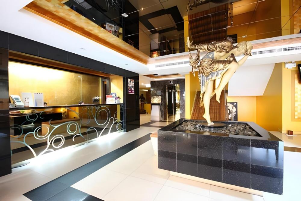 nova park hotel pattaya