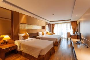 nova park hotel pattaya
