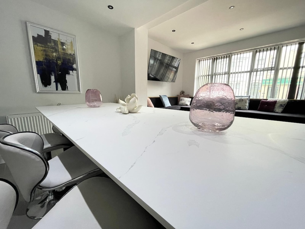 wellington suites by sasco apartments