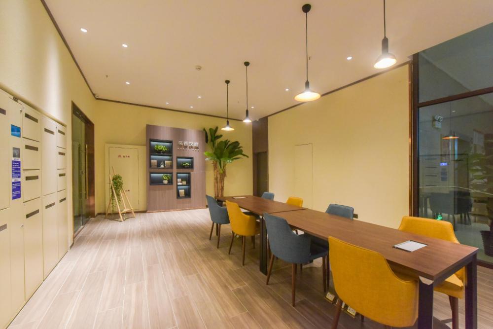 hanting hotel xining south binhe road