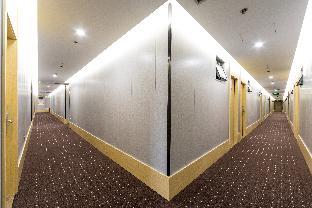 hi inn shanghai bund east yanan road
